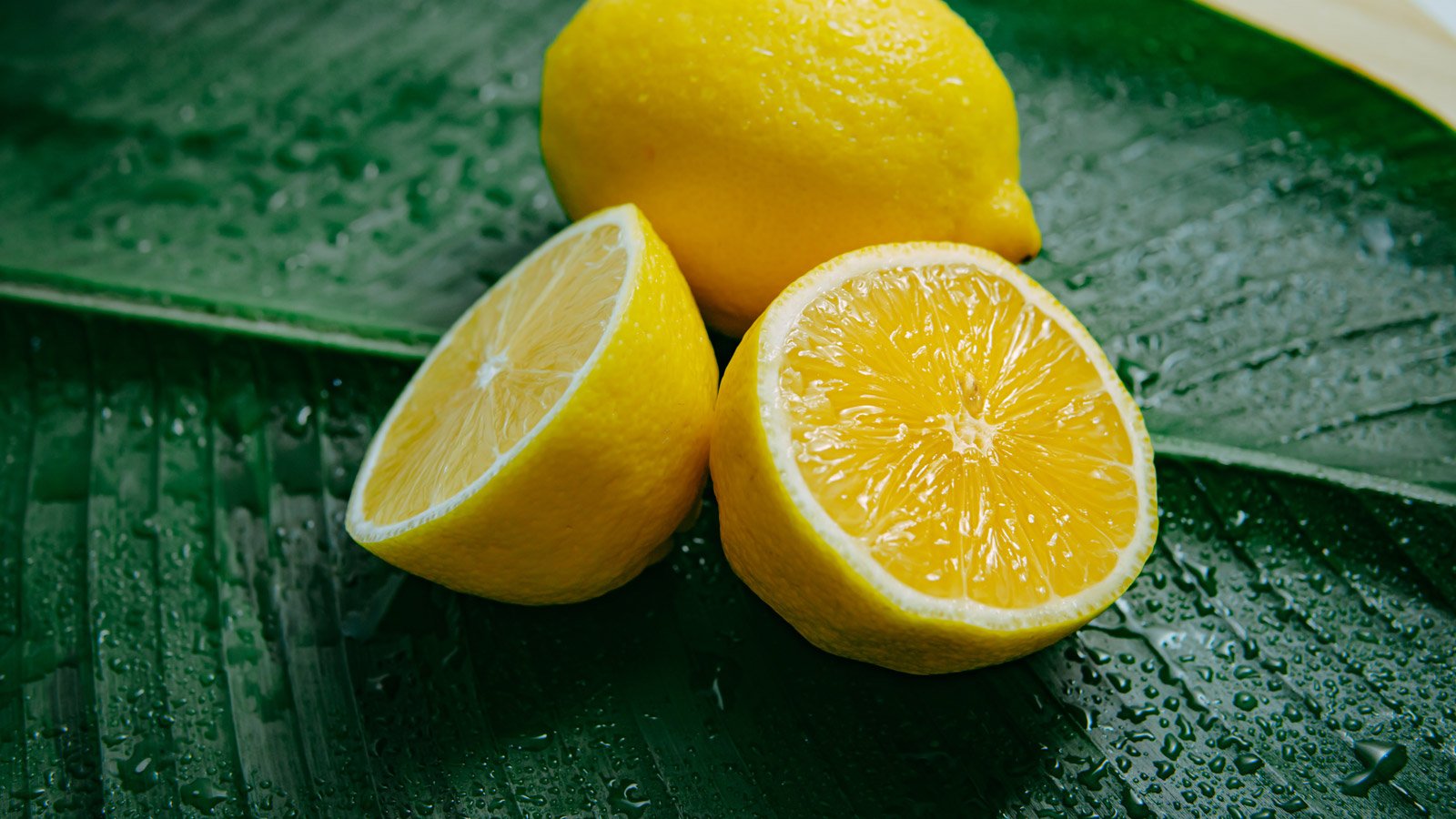 HEALTH BENEFITS OF LEMONS