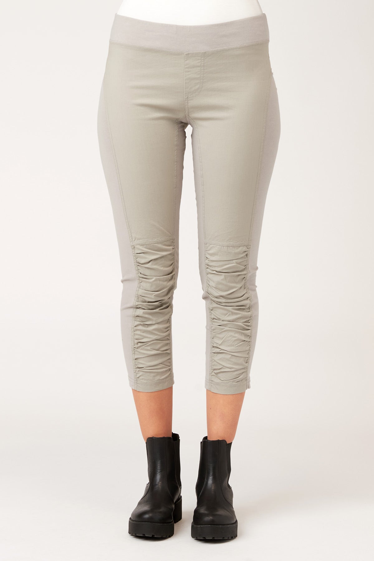 Wearables Jetter Crop Legging 