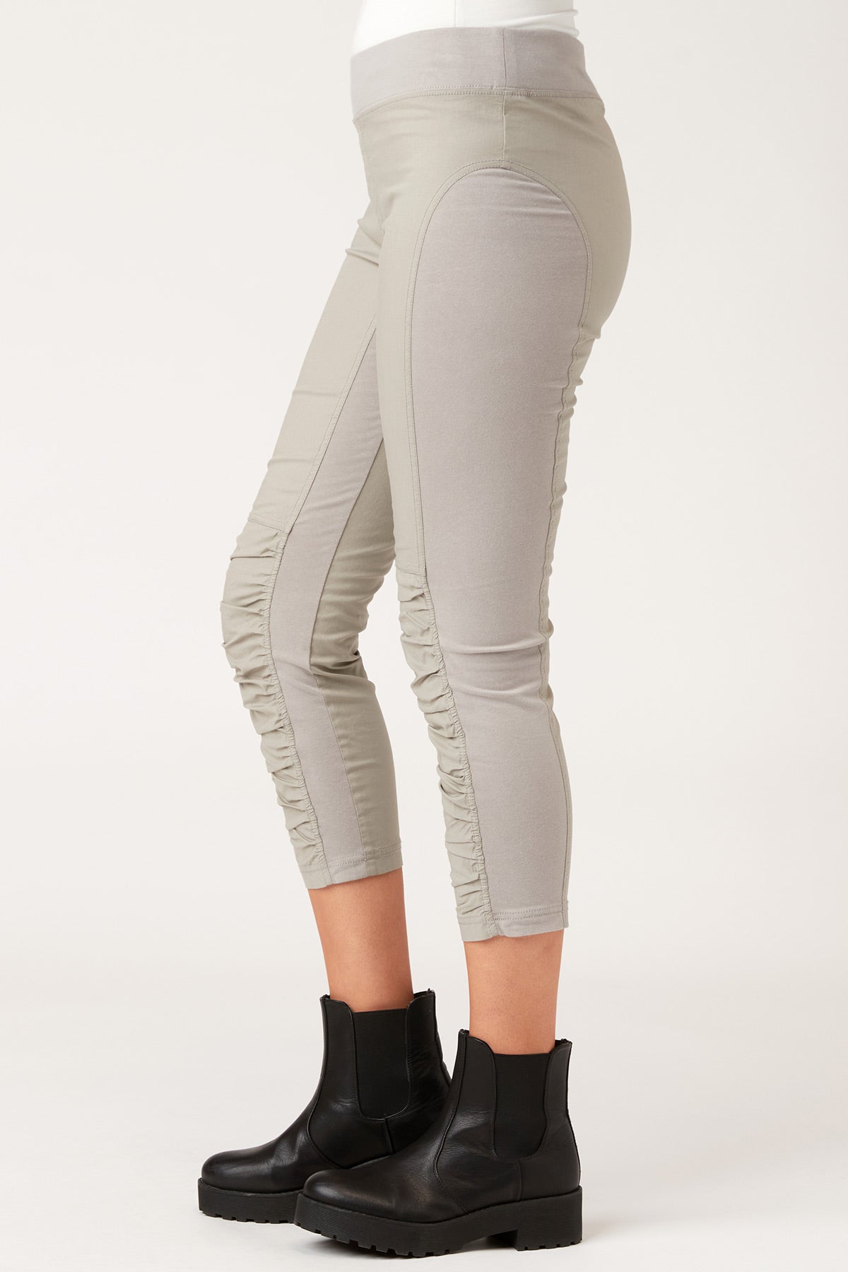 Wearables Jetter Crop Legging 