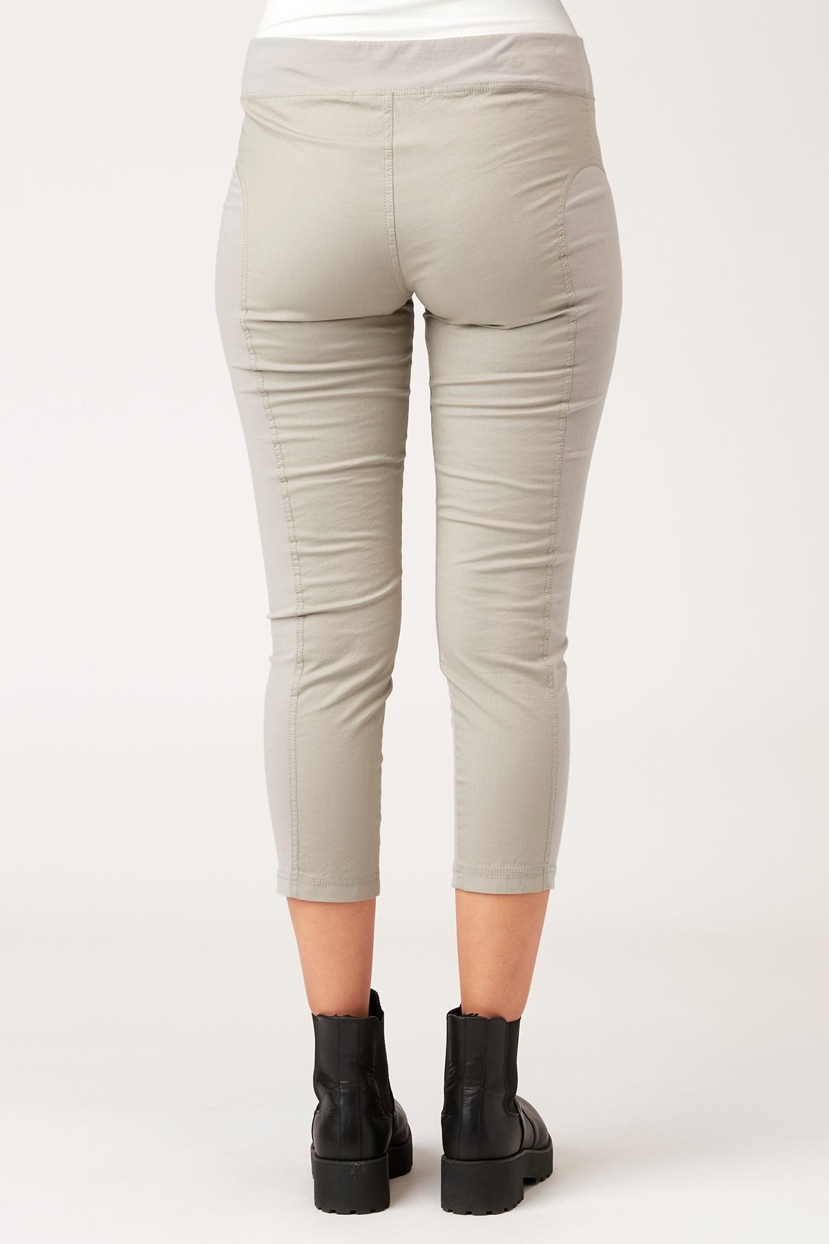 Wearables Jetter Crop Legging 