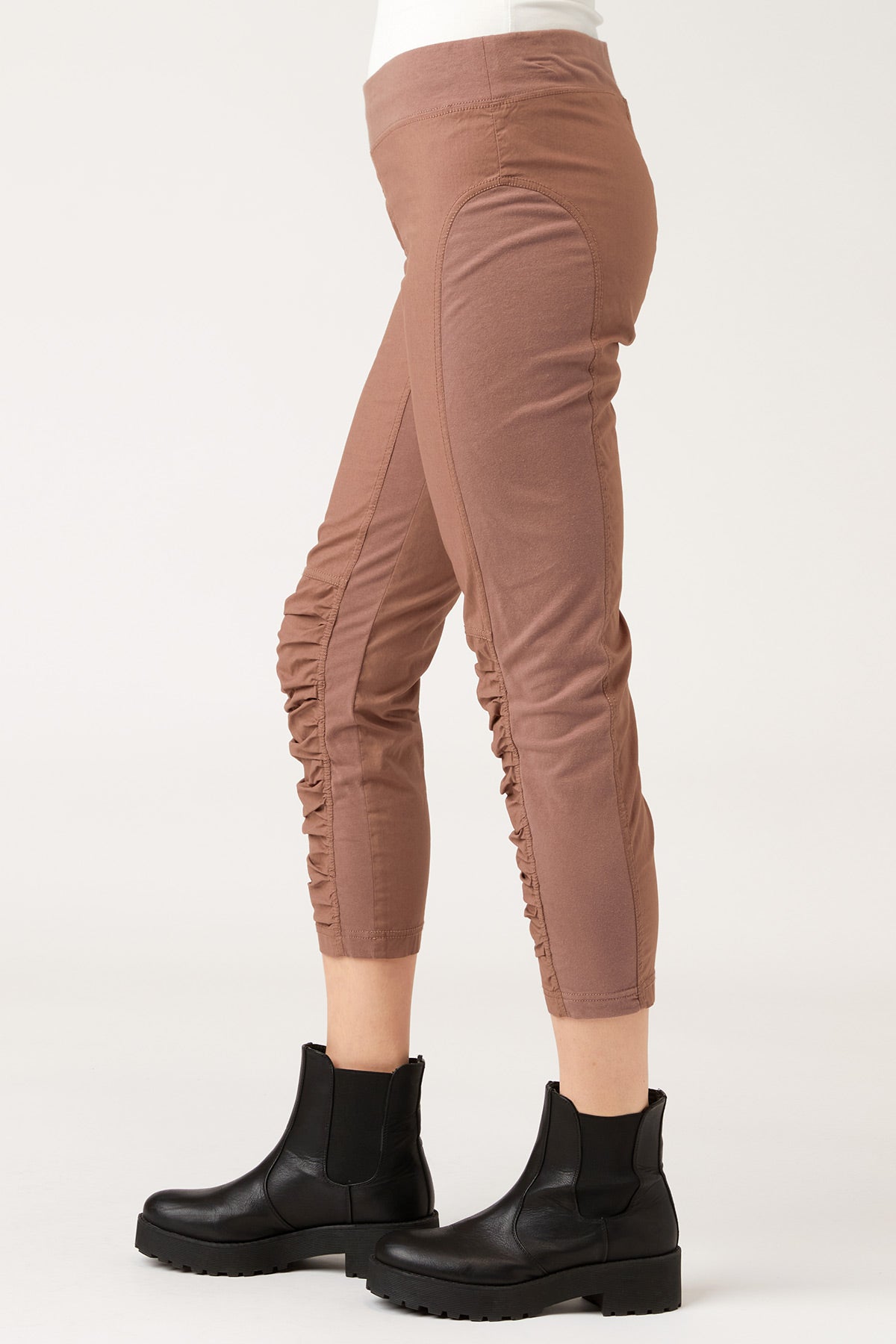 Wearables Jetter Crop Legging 